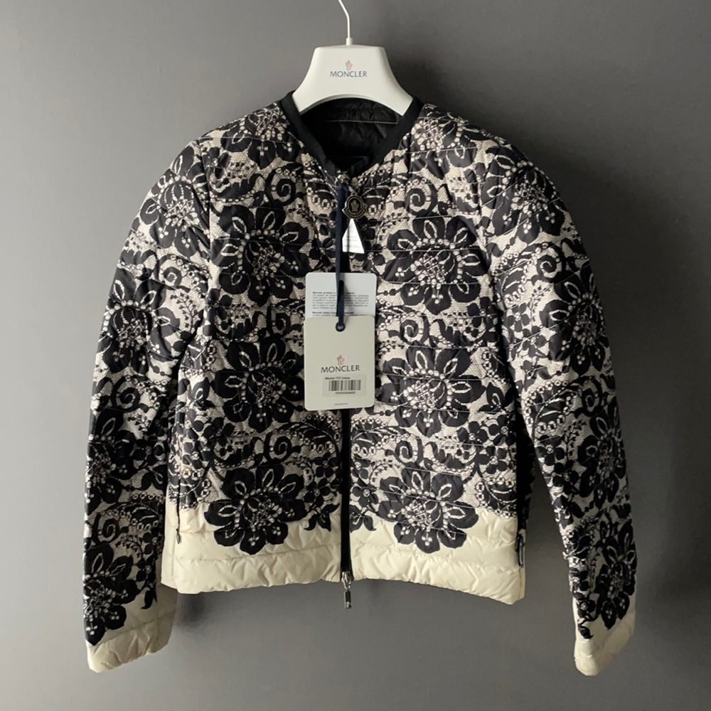 Moncler Down Jacket Sz 00.